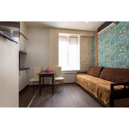 Studio Apartments In The City Center Харьков Экстерьер фото