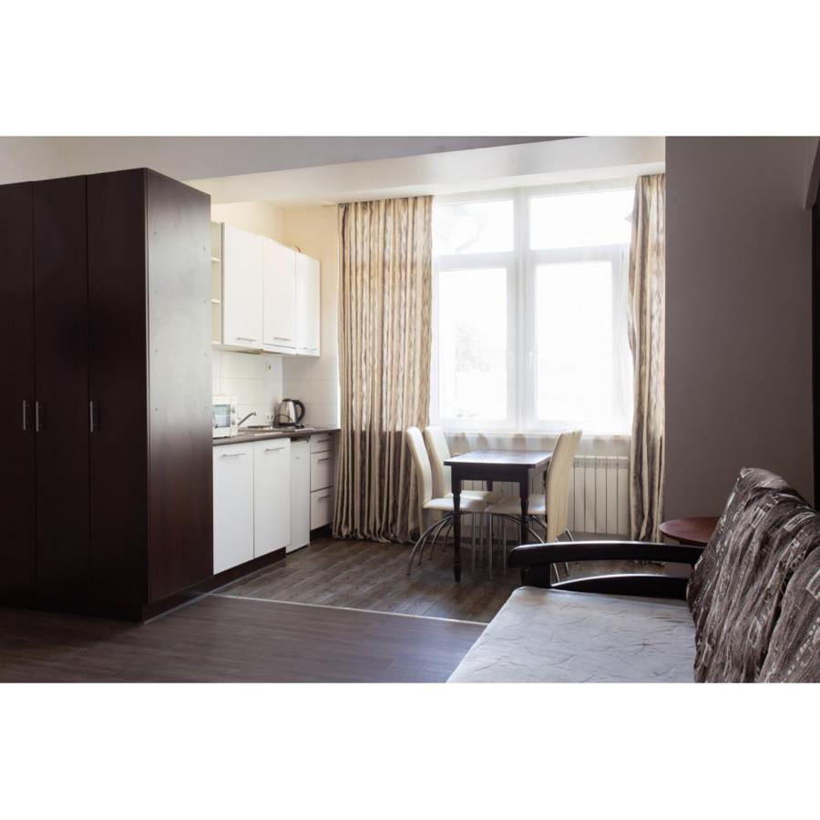 Studio Apartments In The City Center Харьков Экстерьер фото