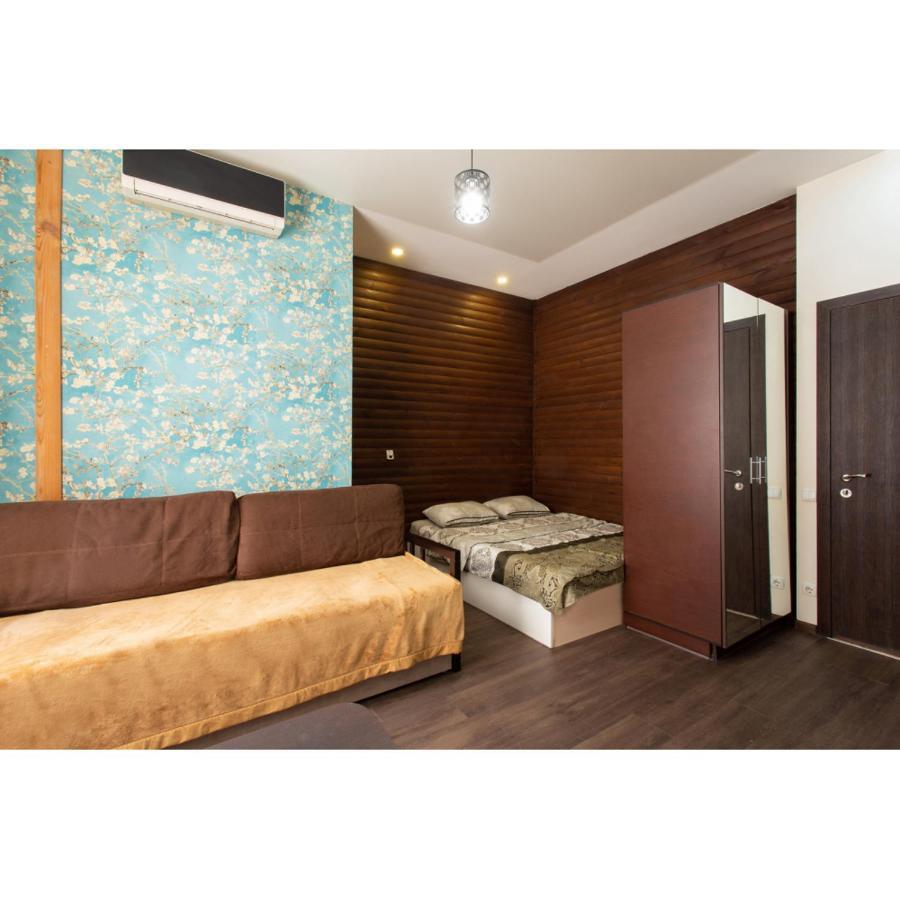 Studio Apartments In The City Center Харьков Экстерьер фото