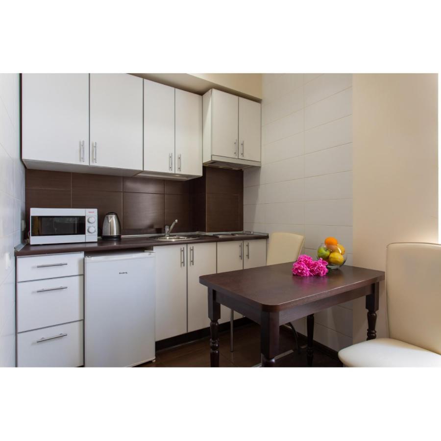 Studio Apartments In The City Center Харьков Экстерьер фото